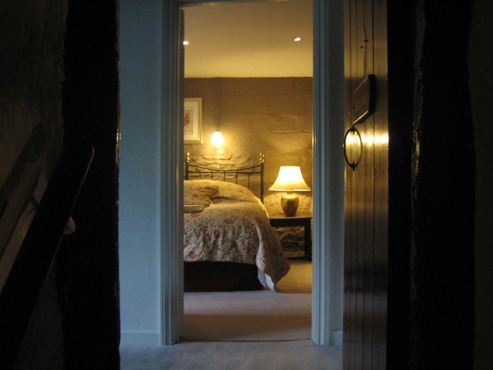 The Oxenham Arms Hotel Devon South Zeal Kültér fotó